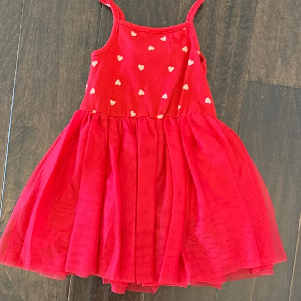 Old Navy Red Heart Print Girls Spaghetti Strap Tulle Tutu Dress! Worn one time